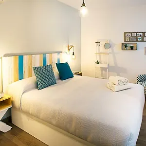 bright-and-quiet-apartment-malaga-center.hotelsinnerja.org/